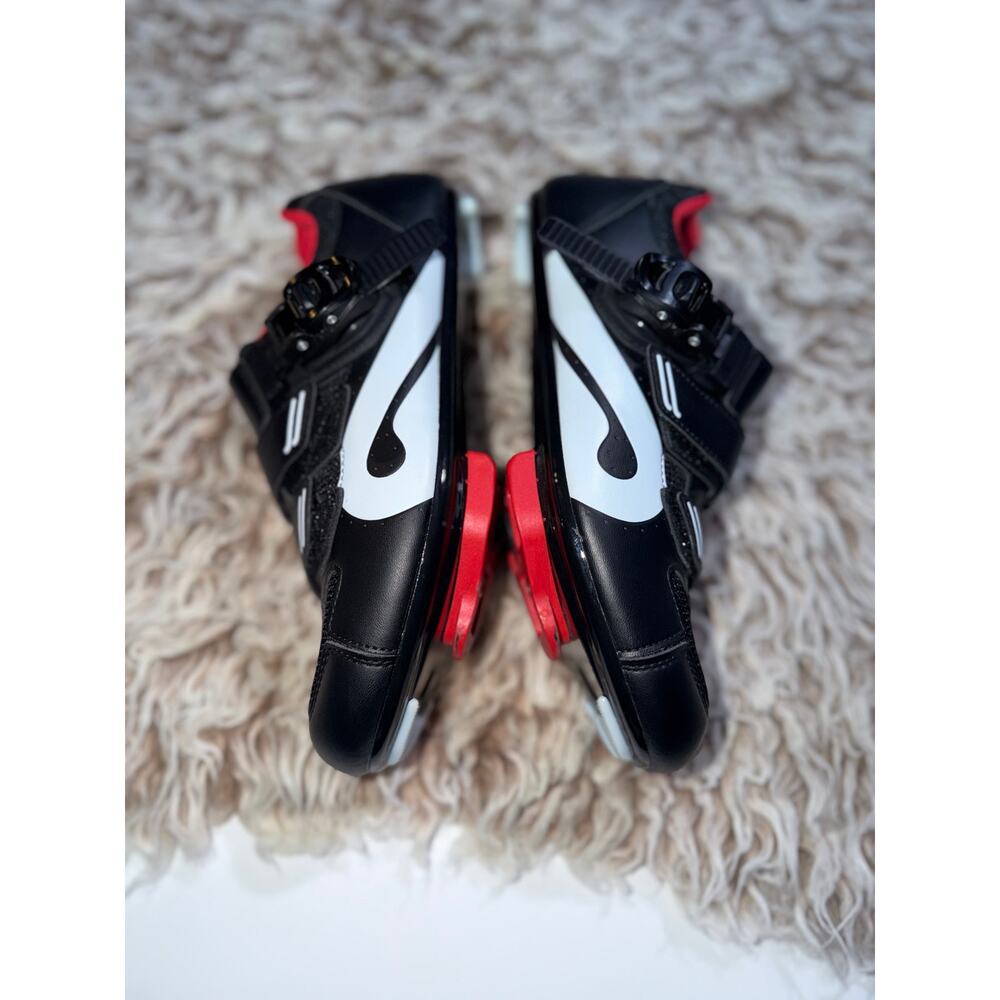 Peloton black & red cycling shoes - Picture 8 of 16